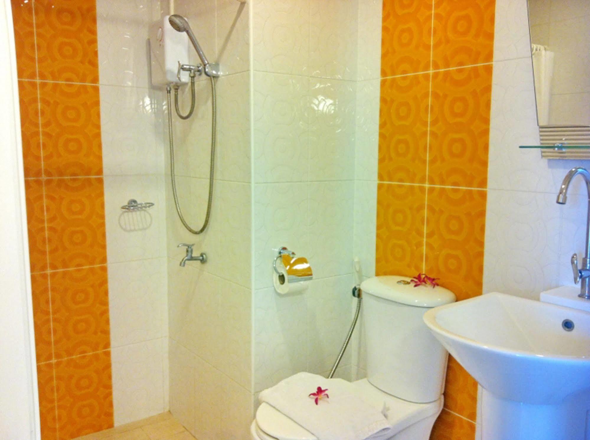 The Nest Serviced Apartment Бангкок Экстерьер фото